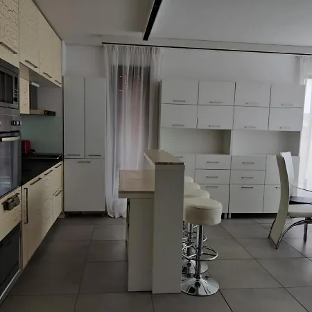 דירה Gitea Lilies סוזופול