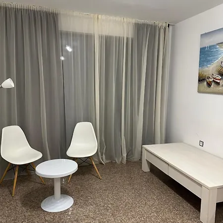 Gitea Sand Lilies Apartment