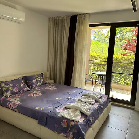 Gitea Sand Lilies * Sozopol