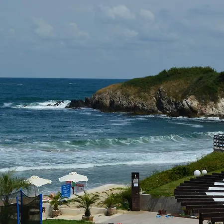 Апартамент Gitea Lilies Созопол